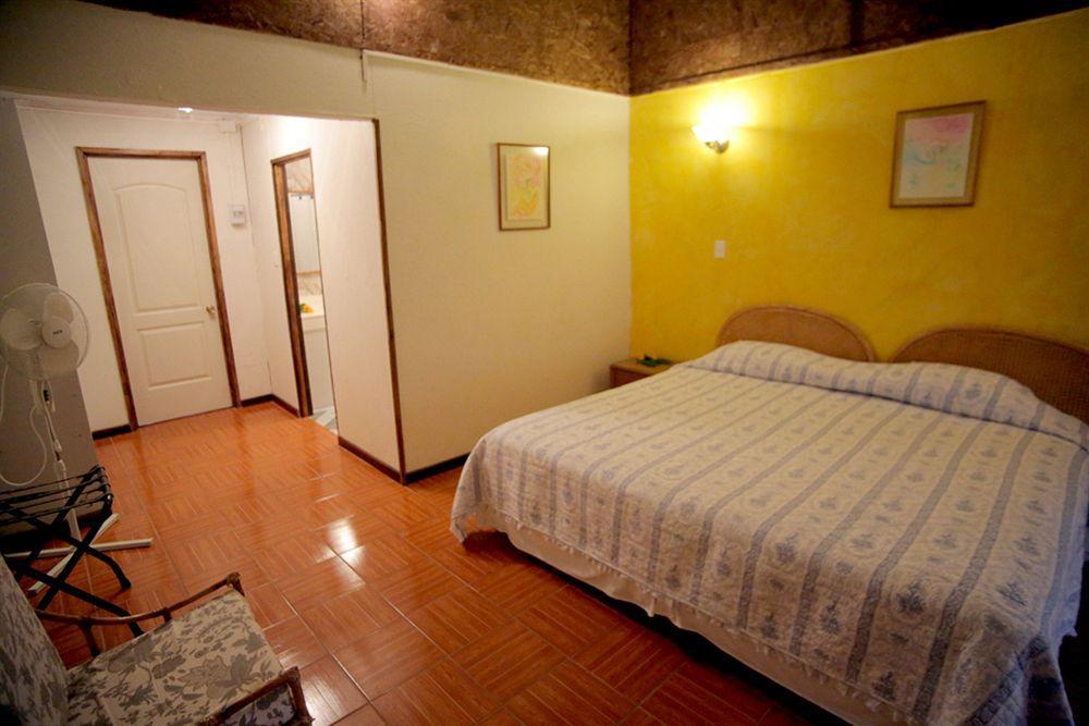 Tupa Hotel Hanga Roa Ngoại thất bức ảnh